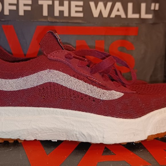 Vans Men's 7.5/Women's 9 UltraRange Vr3 Port Red White Mesh VN0A4BXBPRT - Picture 11 of 12